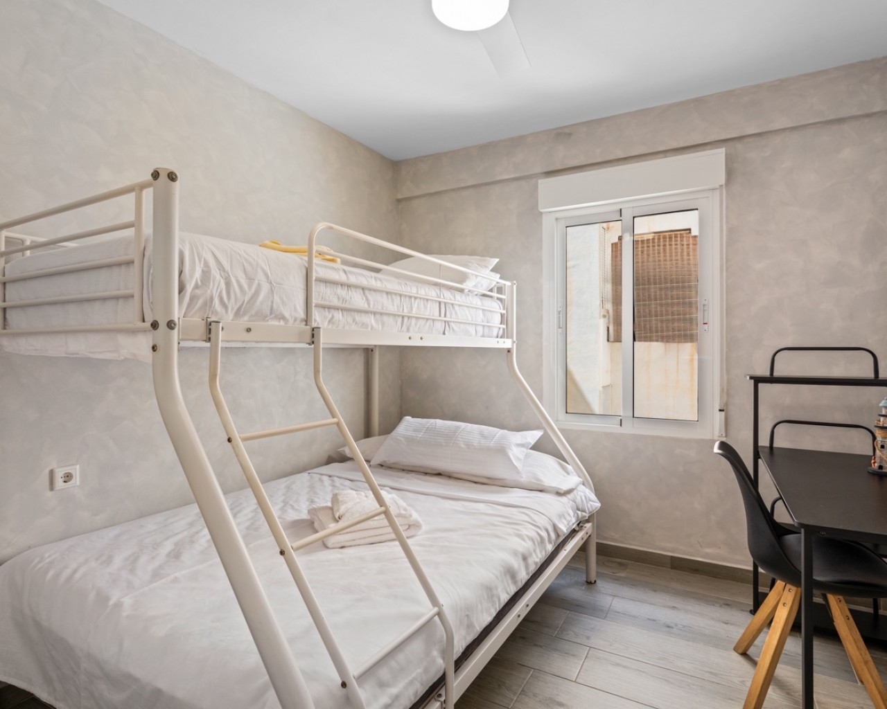 Apartment à Guardamar del Segura, Alicante, Espagne 3 chambres, 101 m2 No. 119463