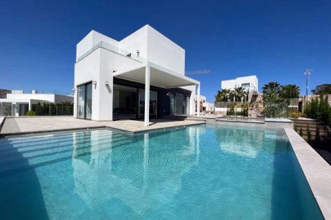 Villa for sale Pinar De Campoverde, Alicante, Spain 3 bedrooms, 130 sq.m. No. 113846 - photo 3