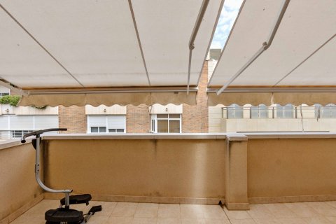Apartment for sale Torrevieja, Alicante, Spain 3 bedrooms, 109 sq.m. No. 113850 - photo 16