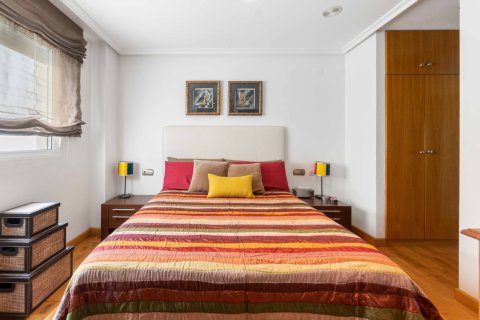Apartment for sale Torrevieja, Alicante, Spain 3 bedrooms, 109 sq.m. No. 113850 - photo 9
