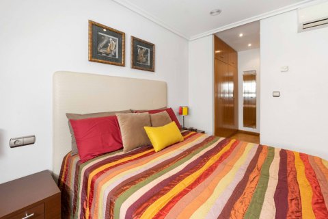 Apartment for sale Torrevieja, Alicante, Spain 3 bedrooms, 109 sq.m. No. 113850 - photo 10