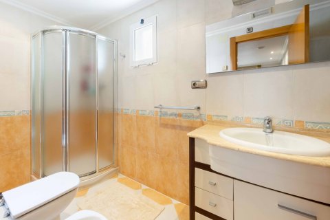Apartment for sale Torrevieja, Alicante, Spain 3 bedrooms, 109 sq.m. No. 113850 - photo 11