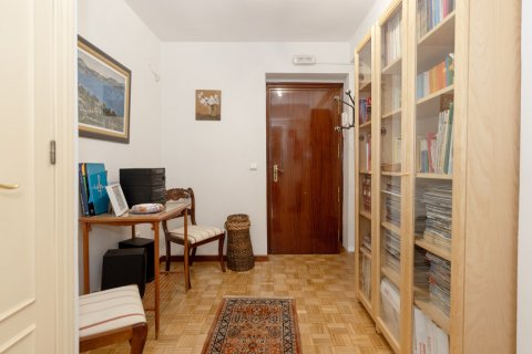 Apartamento en venta Sevilla, España 3 dormitorios, 97 m2 No. 113417 - foto 5