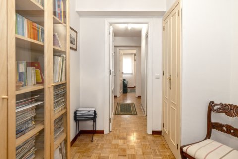 Apartamento en venta Sevilla, España 3 dormitorios, 97 m2 No. 113417 - foto 4
