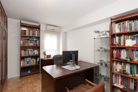 Apartamento en venta Sevilla, España 3 dormitorios, 97 m2 No. 113417 - foto 22