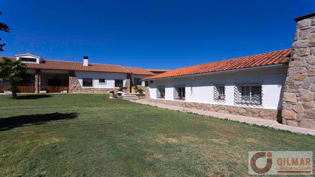 Villa à Madrid, Espagne 11 chambres, 685 m2 No. 105675