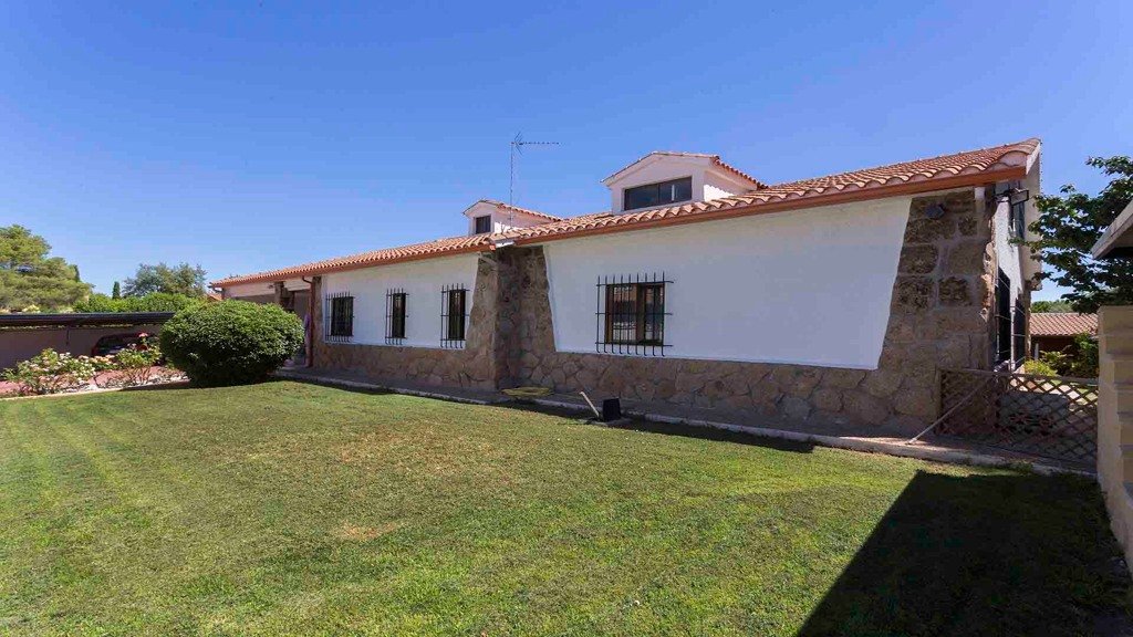 Villa à Madrid, Espagne 11 chambres, 685 m2 No. 105675