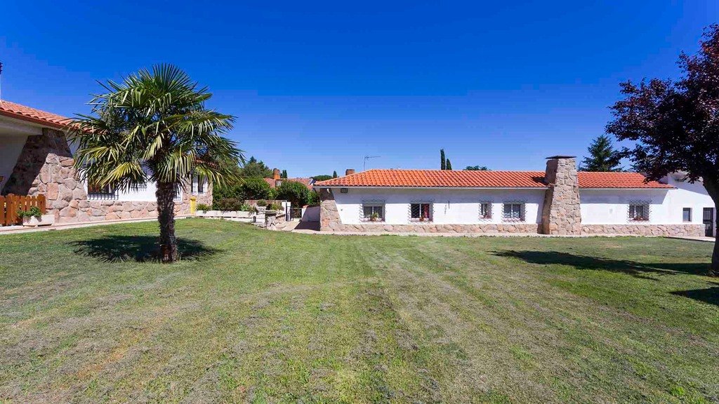 Villa à Madrid, Espagne 11 chambres, 685 m2 No. 105675