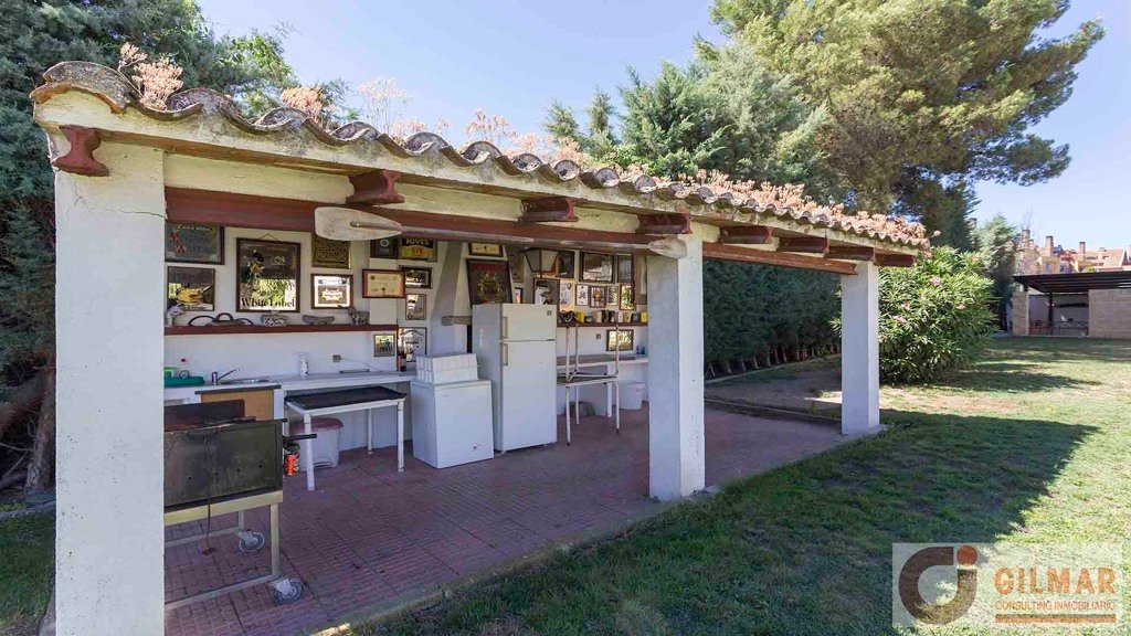 Villa à Madrid, Espagne 11 chambres, 685 m2 No. 105675