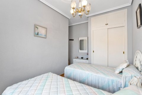 Villa zum Verkauf Torrevieja, Alicante, Spanien 4 Schlafzimmer,  Nr. 113933 - Foto 21