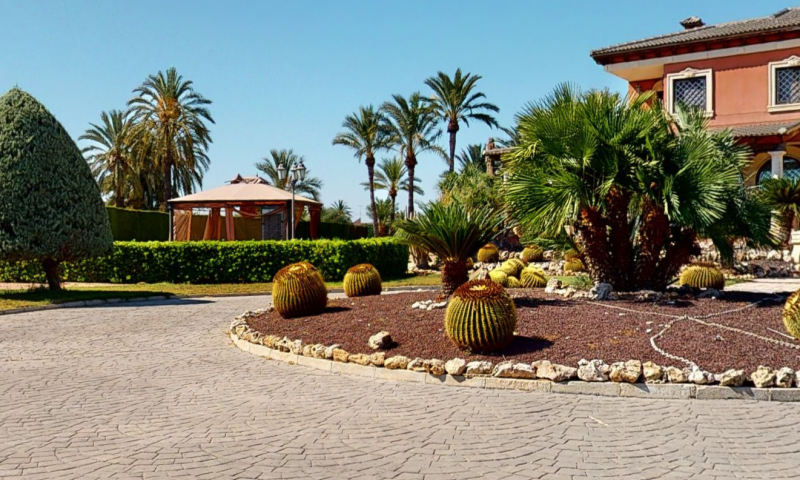 Villa i Elche, Alicante, Spanien 6 sovrum, 500 kvm. Nr. 115023
