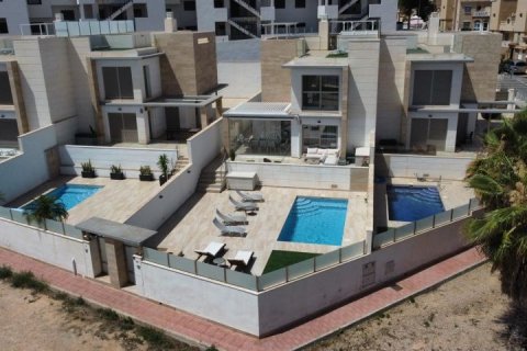 Villa en venta Alicante, España 4 dormitorios, 149 m2 No. 115022 - foto 6