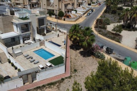 Villa en venta Alicante, España 4 dormitorios, 149 m2 No. 115022 - foto 2