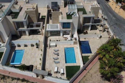 Villa en venta Alicante, España 4 dormitorios, 149 m2 No. 115022 - foto 5
