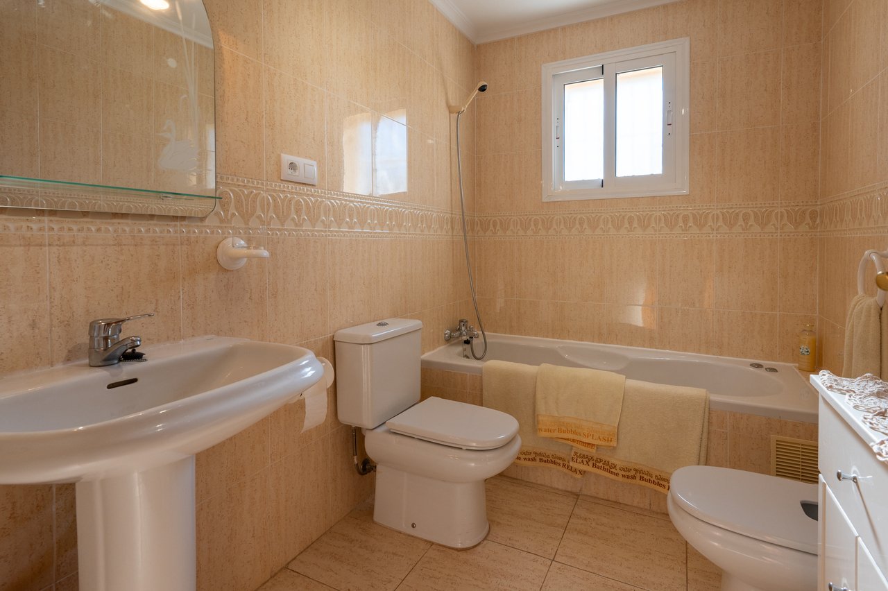 Villa in Algorfa, Alicante, Spanien 4 Schlafzimmer, 228 m2 Nr. 84348