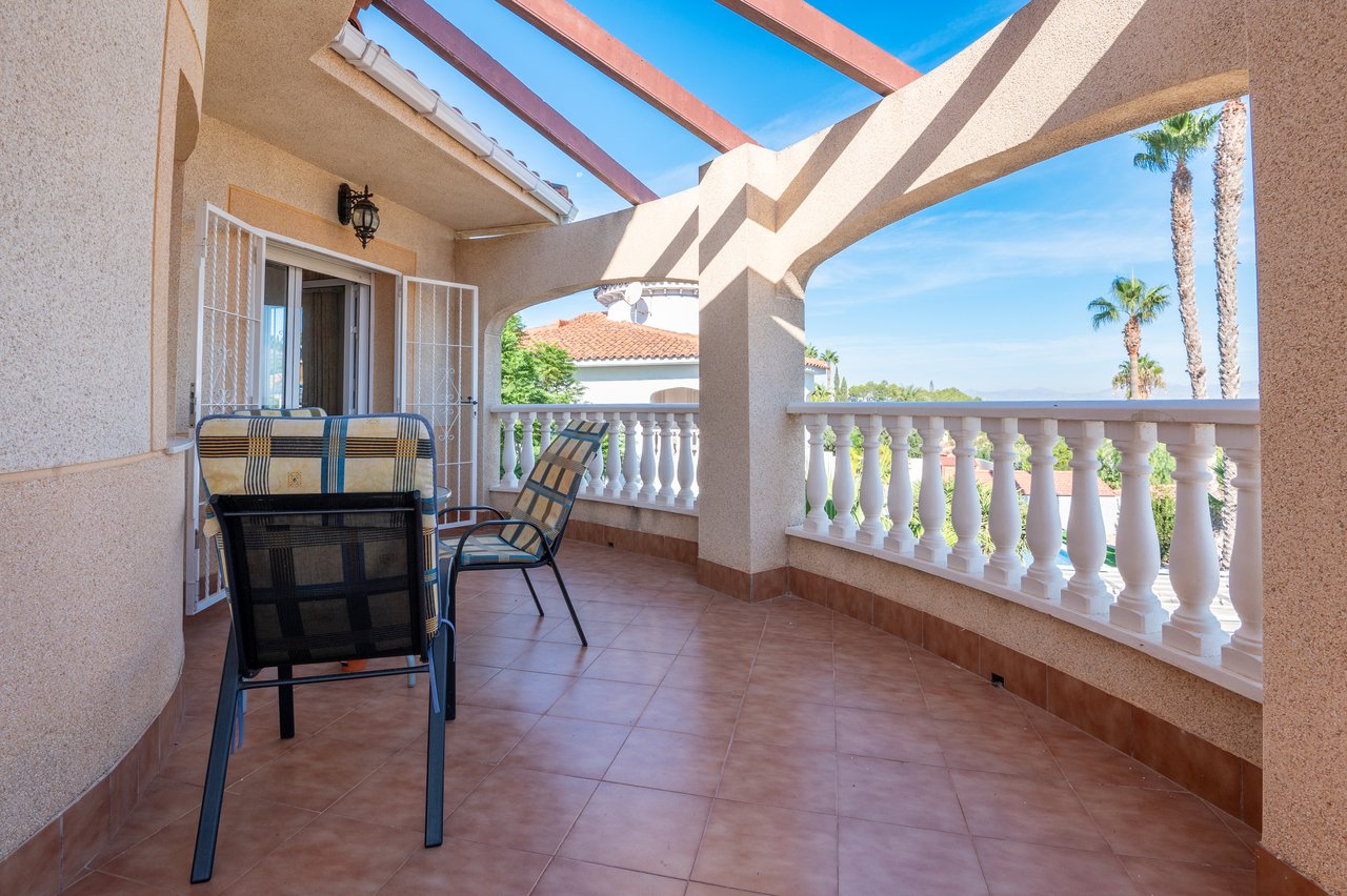 Villa in Algorfa, Alicante, Spanien 4 Schlafzimmer, 228 m2 Nr. 84348