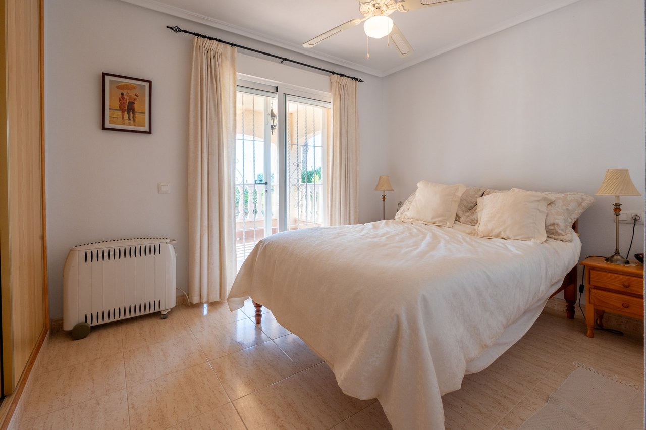Villa in Algorfa, Alicante, Spanien 4 Schlafzimmer, 228 m2 Nr. 84348