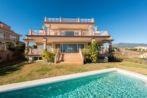 Casa in vendita Benahavis, Malaga, Spagna 8 camere da letto, 768 mq. N° 22409 - foto 2