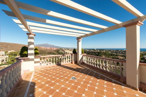 Casa in vendita Benahavis, Malaga, Spagna 8 camere da letto, 768 mq. N° 22409 - foto 3