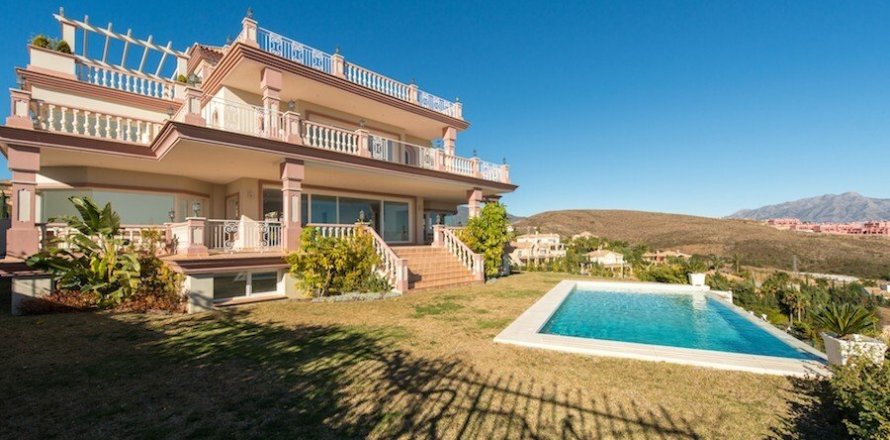 Casa Benahavis, Malaga, Spagna 8 camere da letto, 768 mq. N° 22409