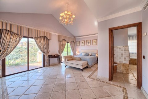 Casa in vendita Benahavis, Malaga, Spagna 4 camere da letto, 485 mq. N° 22413 - foto 8