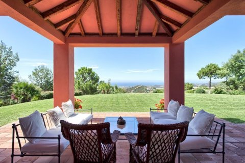 House for sale Benahavis, Malaga, Spain 5 bedrooms, 592 sq.m. No. 22402 - photo 11