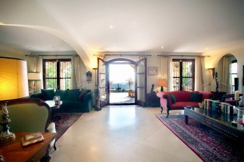 Casa in vendita Benahavis, Malaga, Spagna 4 camere da letto, 484 mq. N° 22415 - foto 13
