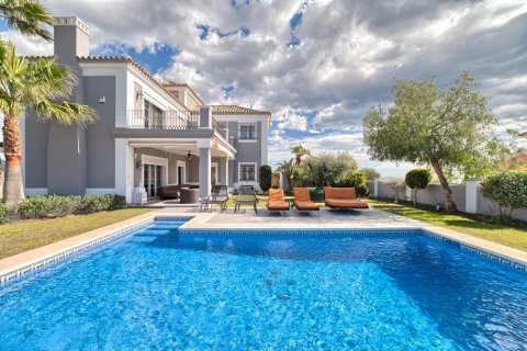 House for sale Benahavis, Malaga, Spain 4 bedrooms, 270 sq.m. No. 22408 - photo 1
