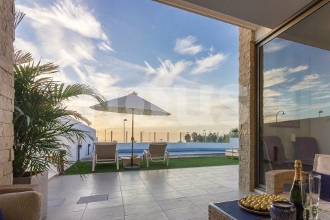 Villa à vendre Adeje, Tenerife, Espagne, 3 chambres, 250 m2 No. 109824 - photo 1