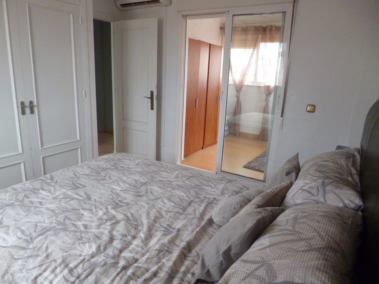 Villa in Playa Flamenca II, Alicante, Spain 4 bedrooms,  No. 91989
