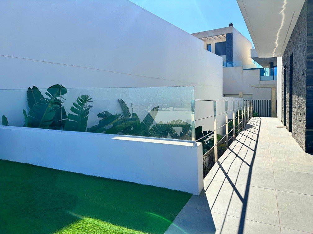 Villa à Rojales, Alicante, Espagne 3 chambres, 193 m2 No. 91988