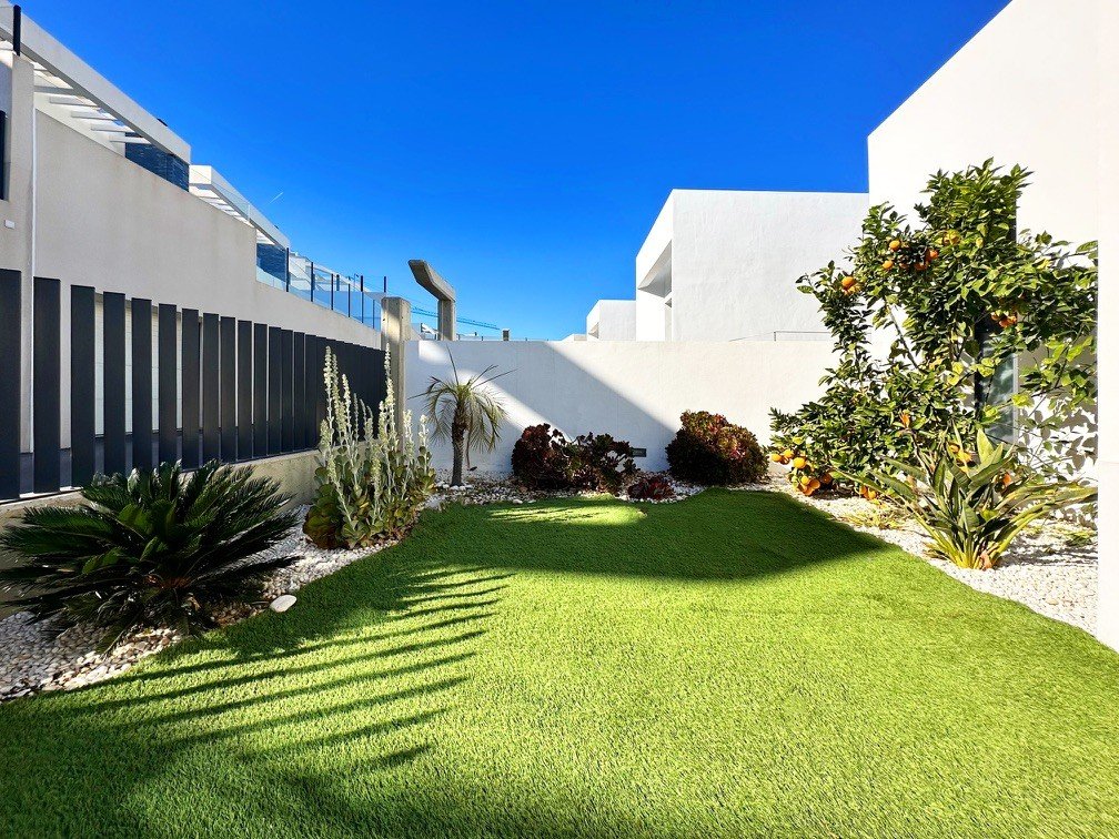 Villa à Rojales, Alicante, Espagne 3 chambres, 193 m2 No. 91988