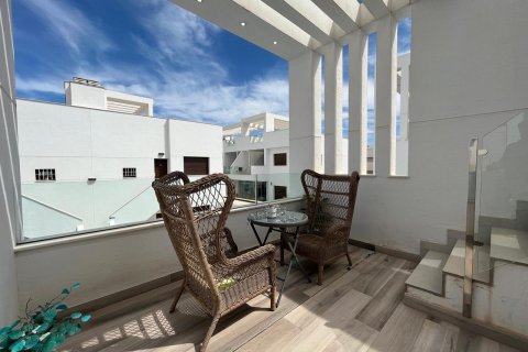 Villa for sale Torrevieja, Alicante, Spain 3 bedrooms, 196 sq.m. No. 117798 - photo 16