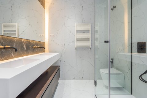 Dzīvoklis pārdošanā Madrid, Spānijā 3 istabas, 146 m2 Nr. 106866 - attēls 30