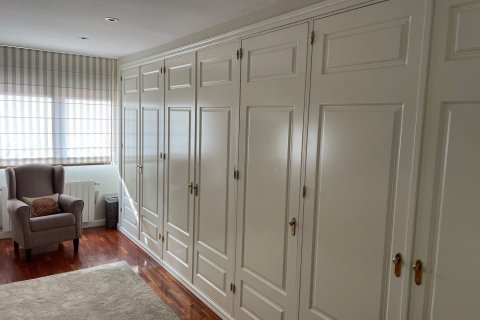 Dúplex en venta Madrid, España 6 dormitorios, 285 m2 No. 59148 - foto 9