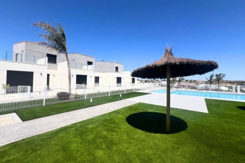 Townhouse for sale Banos Y Mendigo, Murcia, Spain 2 bedrooms, 76 sq.m. No. 112844 - photo 2