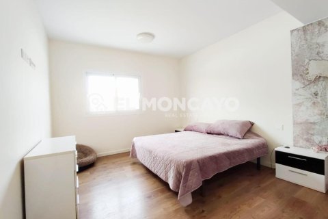 Villa en venta en San Fulgencio, Alicante, España 9 dormitorios, 354 m2 No. 112848 - foto 18