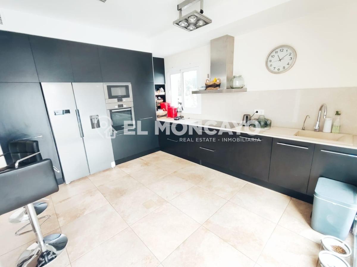 Villa i San Fulgencio, Alicante, Spanien 9 sovrum, 354 kvm. Nr. 112848