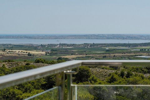Bungalowi myytävänä Vistabella, Alicante, Espanja, 2 makuuhuonetta, 92 m2 No. 112839 - kuva 23