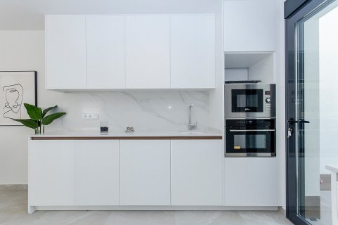 Bungalowi myytävänä Vistabella, Alicante, Espanja, 2 makuuhuonetta, 92 m2 No. 112839 - kuva 11