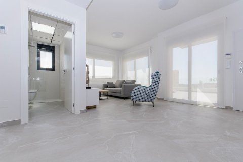 Bungalowi myytävänä Vistabella, Alicante, Espanja, 2 makuuhuonetta, 92 m2 No. 112839 - kuva 9