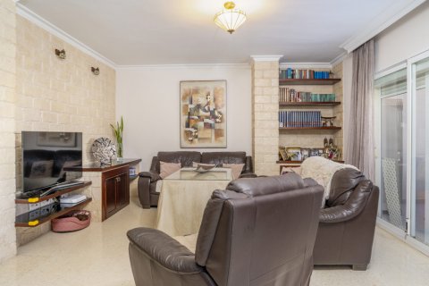 Attico in vendita Estepona, Malaga, Spagna 4 camere da letto, 144.87 mq. N° 108224 - foto 6