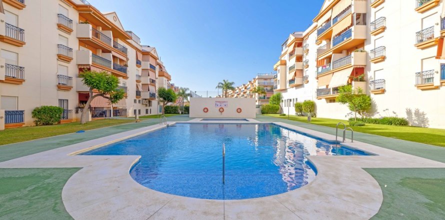 Attico Estepona, Malaga, Spagna 4 camere da letto, 144.87 mq. N° 108224