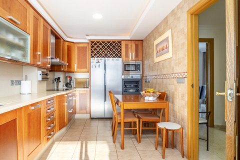 Attico in vendita Estepona, Malaga, Spagna 4 camere da letto, 144.87 mq. N° 108224 - foto 23