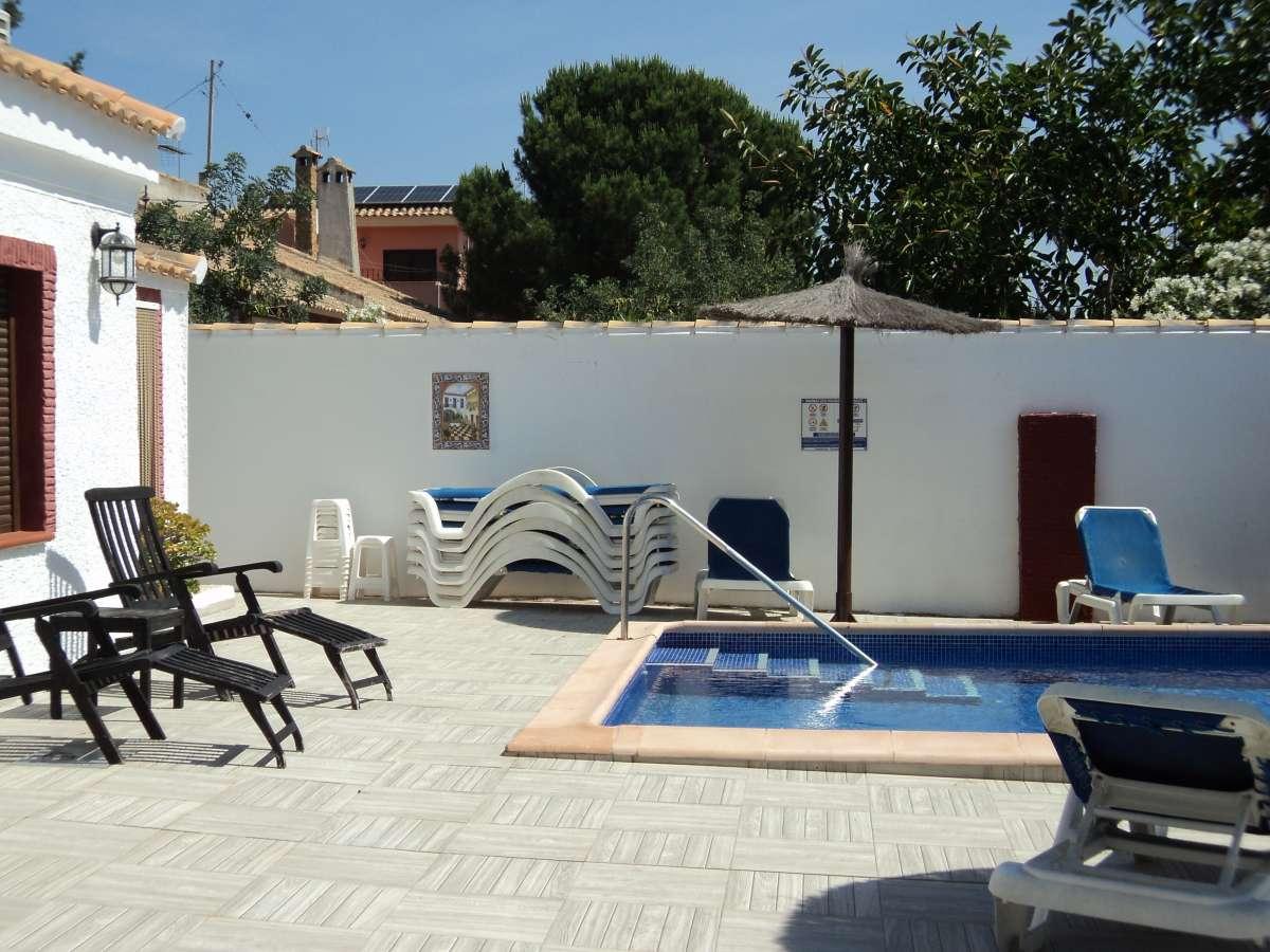 Villa i Alicante, Spanien 9 sovrum, 221 kvm. Nr. 98498