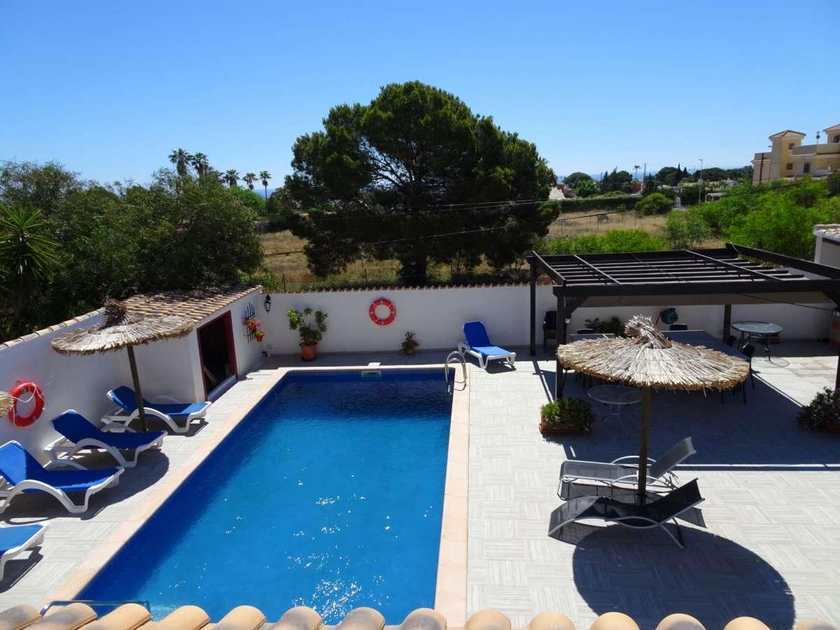 Villa i Alicante, Spanien 9 sovrum, 221 kvm. Nr. 98498