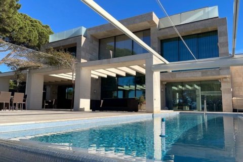 House for sale Lloret de Mar, Girona, Spain 6 bedrooms, 681 sq.m. No. 100478 - photo 1