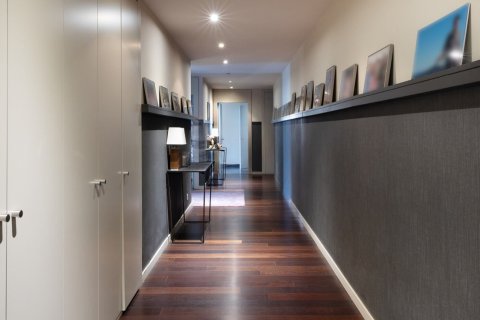 Apartamento en venta en Barcelona, España 6 dormitorios, 492 m2 No. 141019 - foto 29