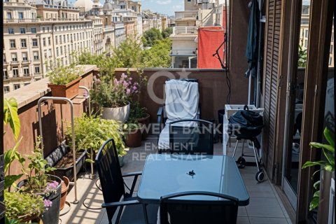 Penthouse for sale in Barcelona, Spain 1 bedroom, 120 sq.m. No. 159527 - photo 10