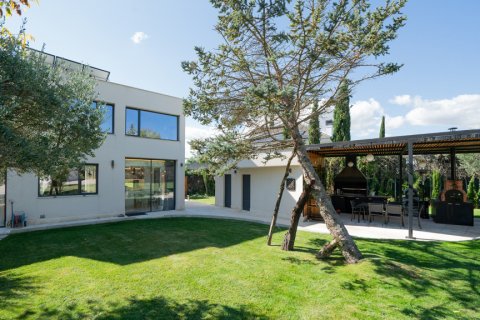 Villa for sale Santo Domingo, Madrid, Spain 5 bedrooms, 496.73 sq.m. No. 106477 - photo 29